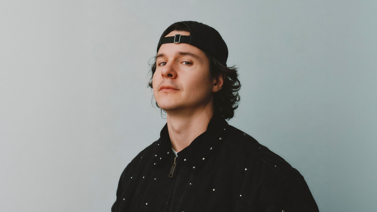 Lukas Graham Kembali ke Akar Folk lewat Single 'To Know A Girl', Simak Liriknya