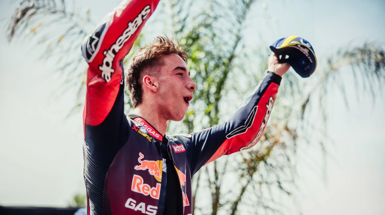 Acosta Bidik Podium di Barcelona, Incar Label Pembalap KTM Terbaik