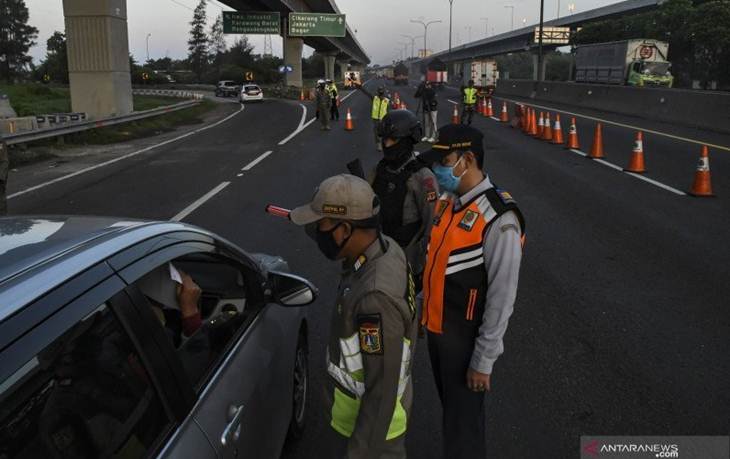 [HOAKS atau FAKTA]:  Tol Jakarta - Bandung Tidak Lagi Diberlakukan Pembatasan Sosial
