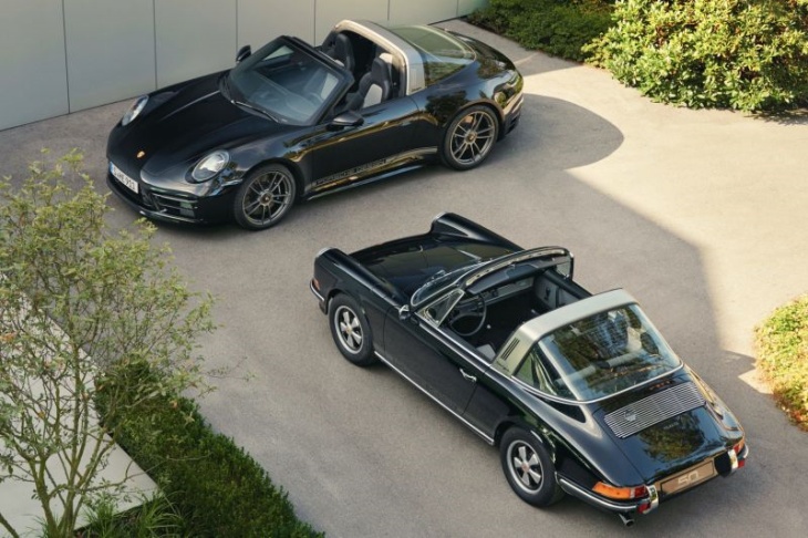 Porsche 911 edisi terbatas untuk merayakan hari jadi yang ke-50 thun perusahaan tersebut. (Foto: ANTARA/CarsCoops)	