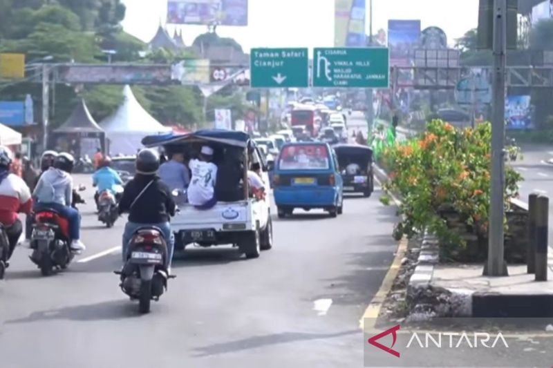 Car Free Night Malam Pergantian Tahun Diberlakukan di Puncak Bogor Car Free Night Malam Pergantian Tahun Diberlakukan di Puncak Bogor