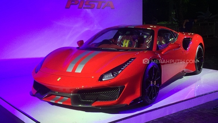 Pertama Kalinya, Ferrari 488 Pista Hadir di indonesia 
