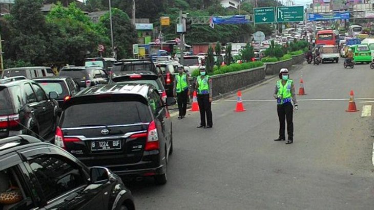 Pelat Luar Bogor Dominasi Pelanggar Ganjil Genap di Puncak