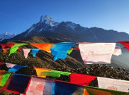 Nepal Buka Kembali Akses Pendakian ke Everest 
