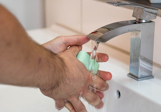Virus hanya bisa hidup selama 24 jam di luar sel kering (Foto: Pixabay/gentle07)
