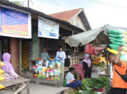 Bulog Jabar Sebar 65 Ribu Ton Beras Biar Harga Rp 9.450 Per Kilogram