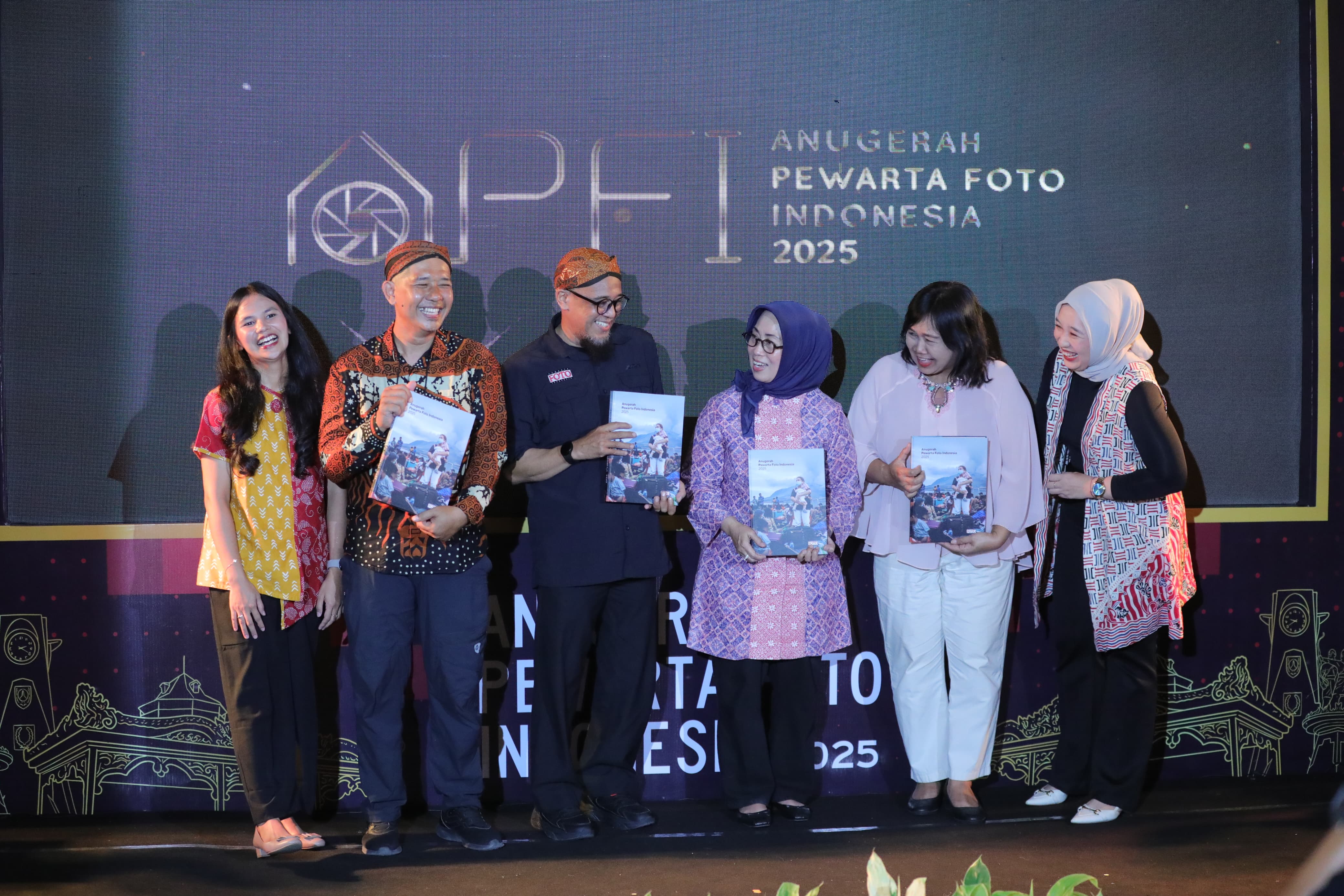 Malam Anugerah Pewarta Foto Indonesia 2025 Digelar di Solo, Tampilkan Pemenang dengan Karya Terbaik