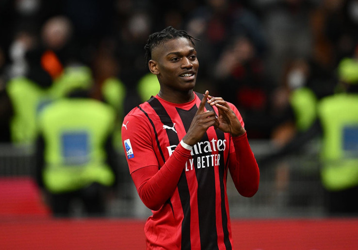 Gagal Dapatkan Nico Williams, Bayern Munich Langsung Incar Rafael Leao