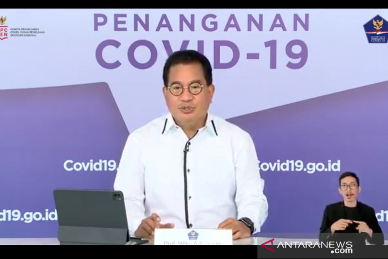 Tangkapan layar Ketua Tim Pakar Satgas COVID-19 Prof Wiku Adisasmito saat melaporkan perkembangan COVID-19 di Indonesia yang diikuti melalui kanal YouTube BNPB dari Jakarta, Selasa (7/9/2021). ANTARA/Andi Firdaus