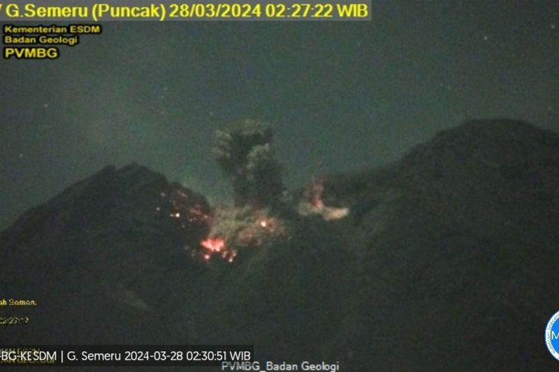 Kondisi Terkini Gunung Semeru, Warga Harus Waspadai Lontaran Batu