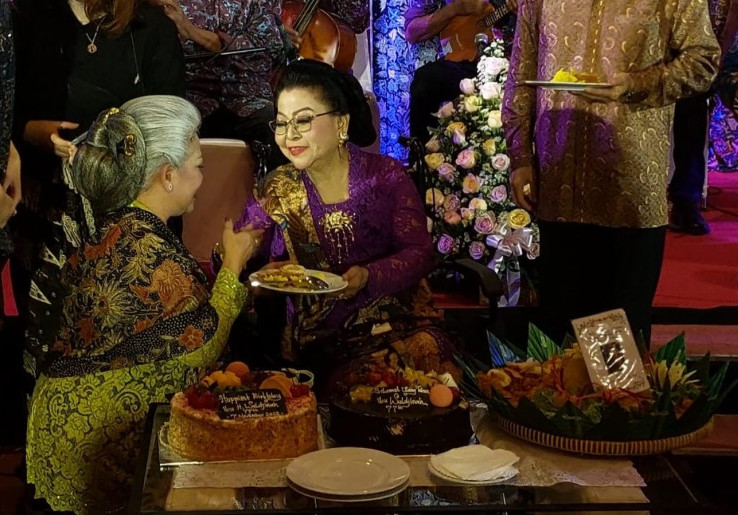 Jokowi akan Anugerahkan Bintang Mahaputera Satya Lencana Budaya pada Waldjinah