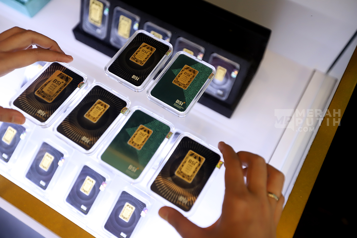Harga Emas Antam Naik Lagi, Per Gram Capai Rp 1,942 Juta