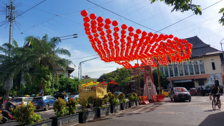 Ribuan Lampion di Pasar Gede Solo Jadi Destinasi Wisata Imlek