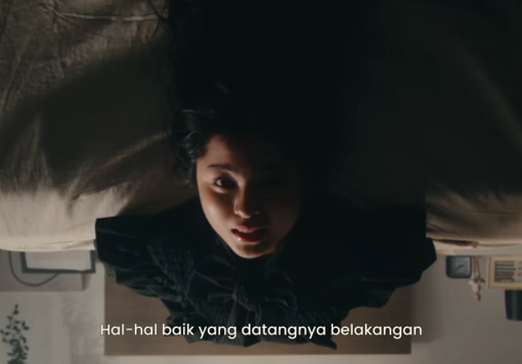 Lirik lagu Kata Mereka Ini Berlebihan Bernadya: Sempurna Tak Cukup!