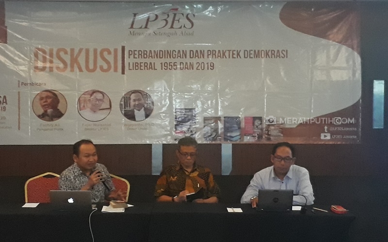 Akademisi: Kebijakan Membatasi Akses Medsos Tak Lazim di Negara Demokrasi