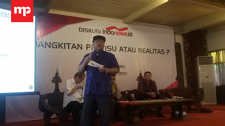 Pengamat politik AS Hikam saat diskusi bertajuk “Kebangkitan PKI, Isu atau Realitas?” di Balai Sarwono, Kemang, Jakarta Selatan, Rabu (14/6). (MP/Ponco Sulaksono)
