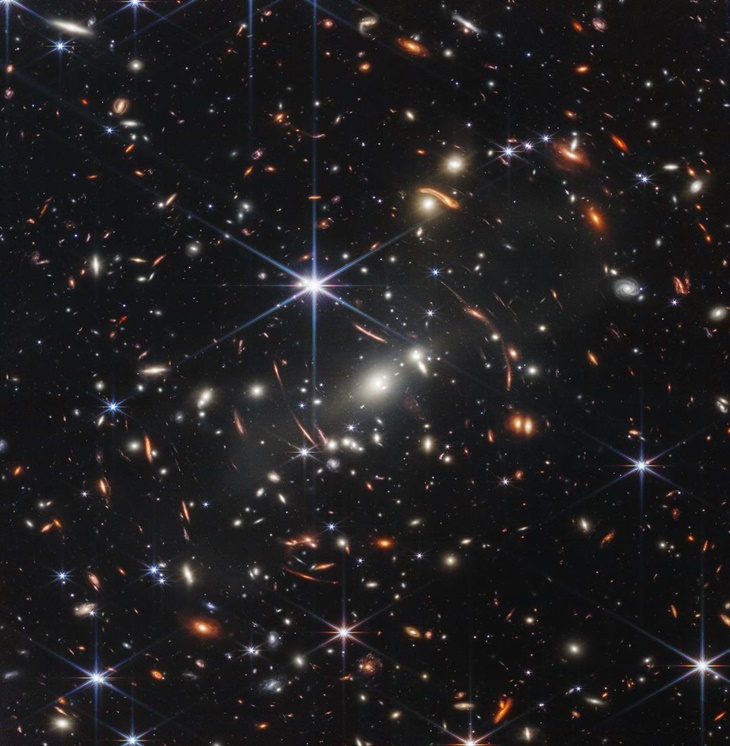 NASA Rilis Foto Alam Semesta Jepretan Teleskop James Webb