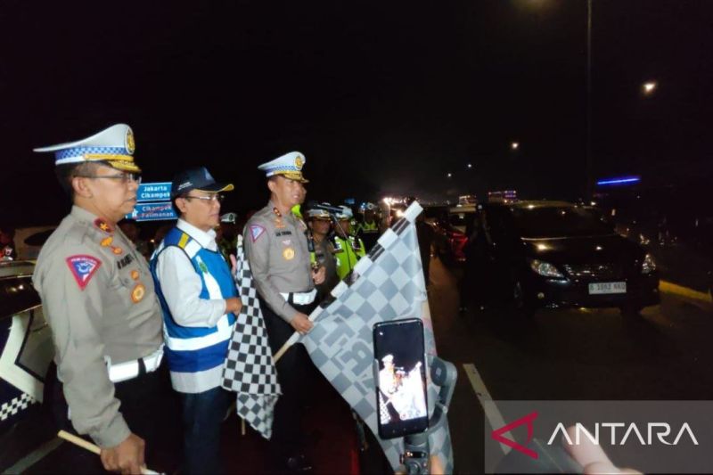 Jumat (5/4) Malam, Polisi Berlakukan One Way Sepanjang Jalan Tol KM 72 ke KM 414 Tol Kalikangkung