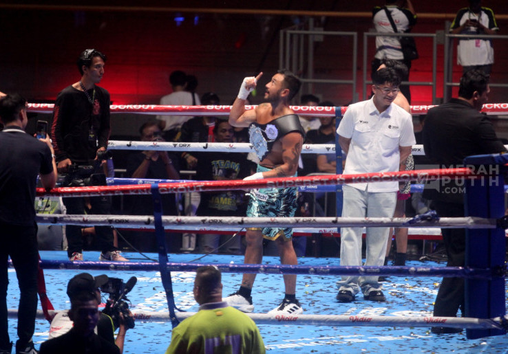Influencer Bobby Saputra Tumbangkan Onadio Leonardo di Superstar Knockout