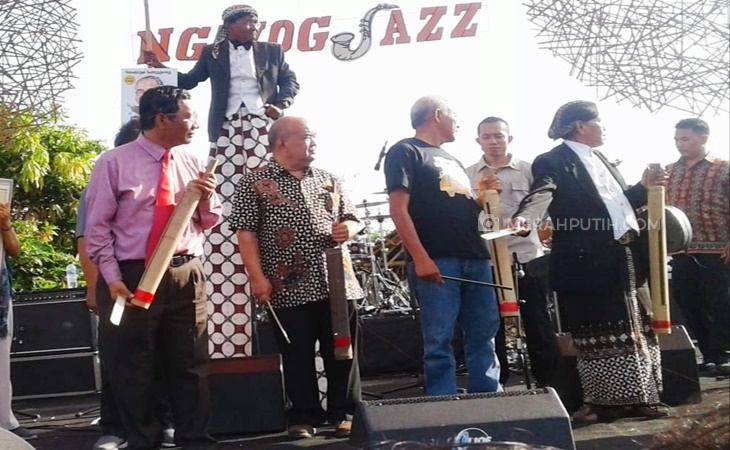  Mahfud MD Kenang Mendiang Djaduk Saat Pembukaan Ngayogjazz