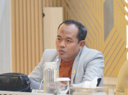 Tanggul Beton Berdiri di Cilincing, DPR Ingatkan Adanya Potensi Nelayan Kecil Kesulitan Melaut