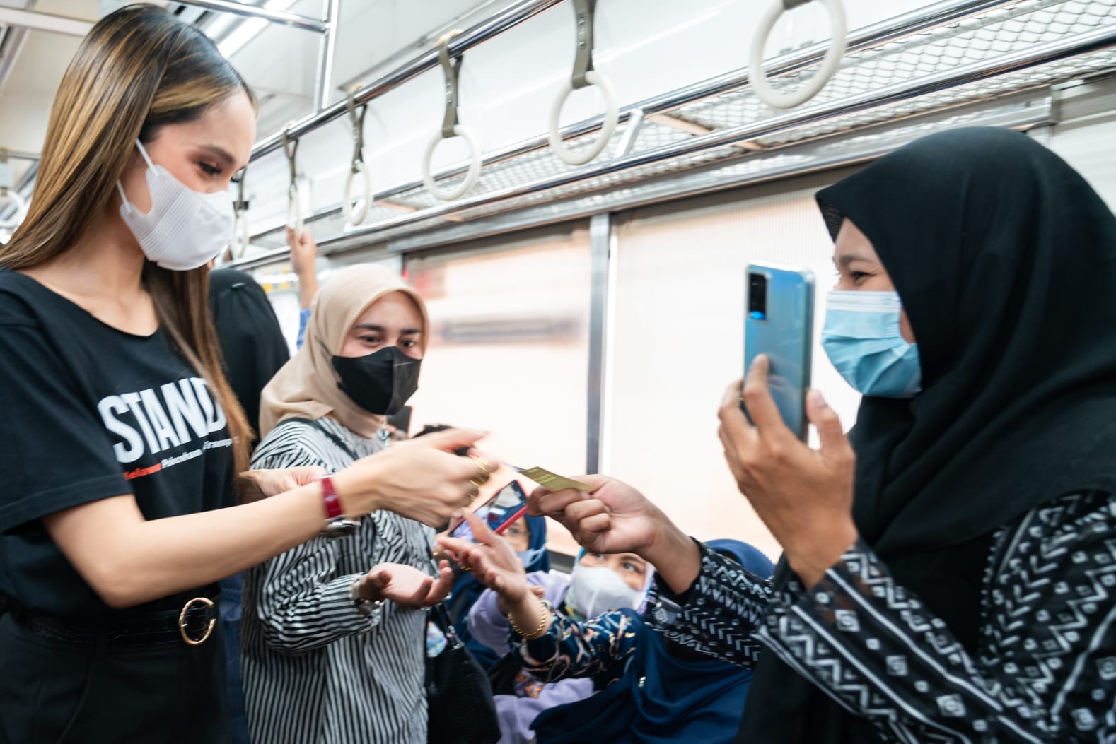 Lawan Pelecehan Seksual di Transportasi Umum Lewat Metode Intervensi 5D