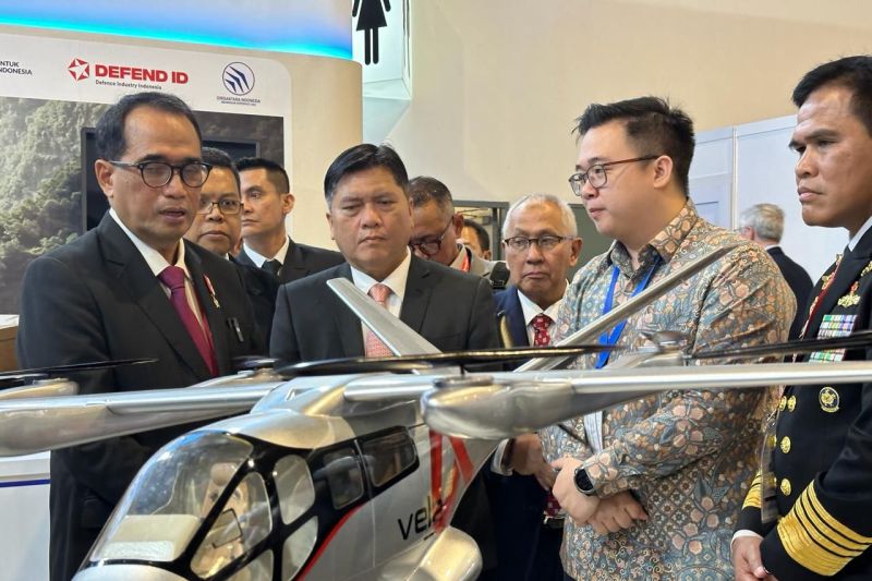 Menhub Apresiasi PT DI Bikin Drone Besar Dengan Satu Pilot dan Empat Penumpang