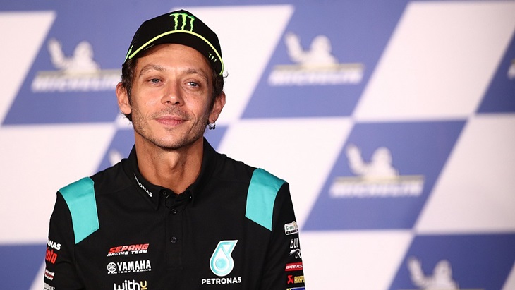 Setelah Pensiun Balapan Valentino Rossi Jualan Sepeda Listrik