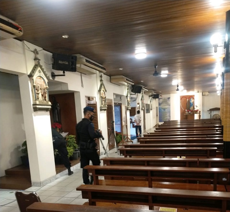 Sterilisasi di Gereja Katolik Bunda Hati Kudus, Gambir, Jakarta Pusat (Foto: Kanugrahan)