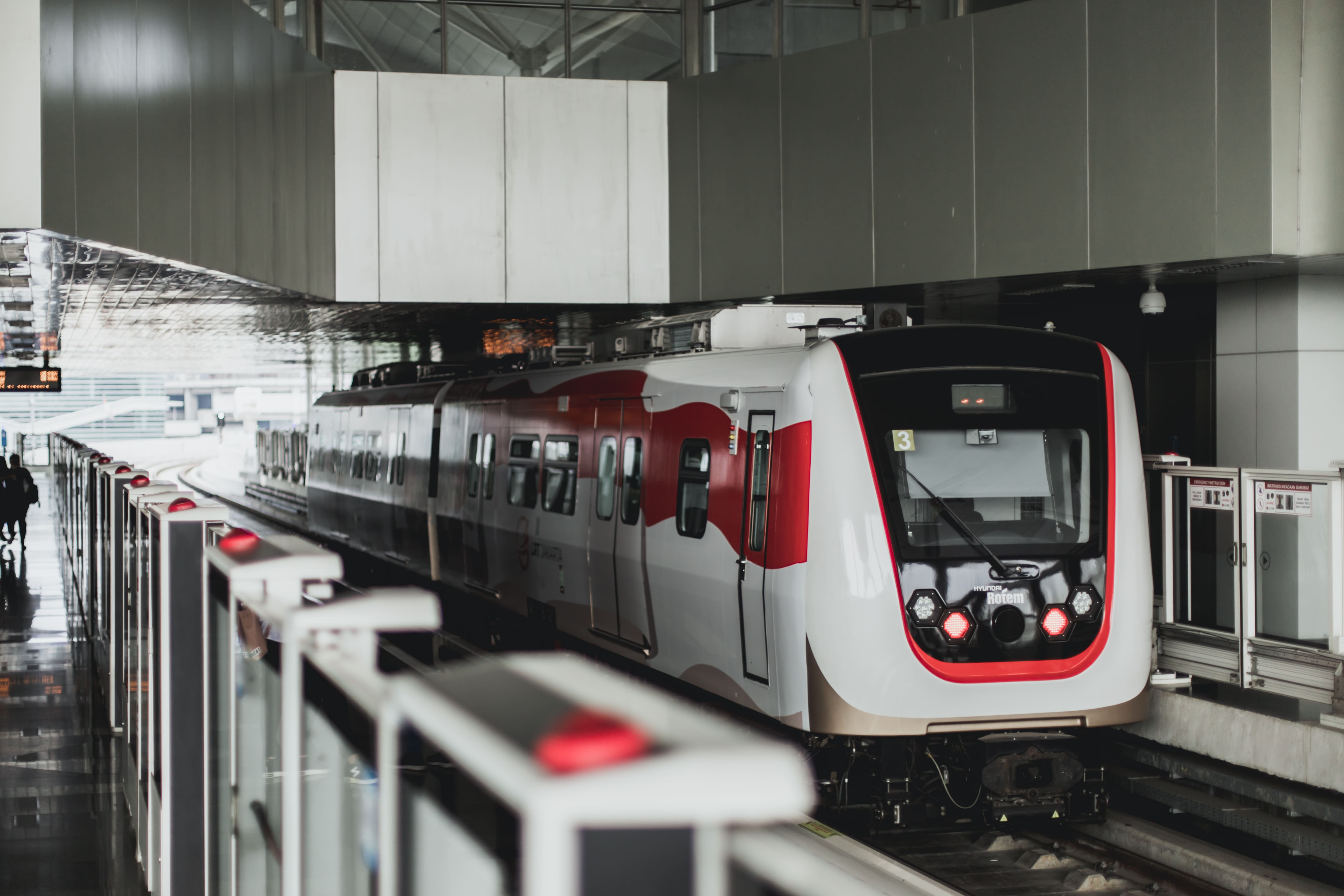 Tarif Promo LRT Jabodebek Diperpanjang hingga 31 Maret 2024