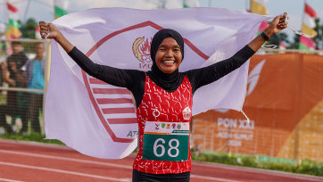 PON XXI Aceh-Sumut: Pelari DKI Jakarta Aprilia Kartina Raih Emas Lari 1500 Meter Putri