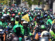 Ribuan Driver Ojol Mengantarkan Affan Kurniawan ke Peristirahatan Terakhir di TPU Karet Bivak