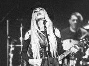 Gitaris Orianthi Rilis Single Pertama Bertajuk 'First Time Blues'