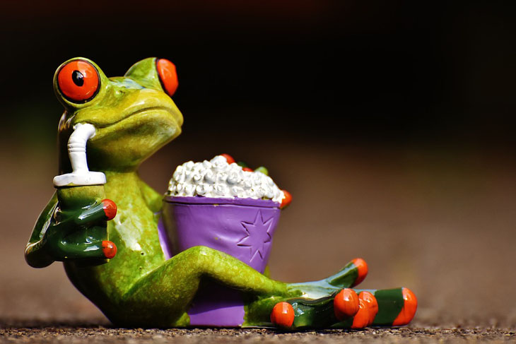 5 Camilan yang Bikin Nonton Film Jadi makin Asyik