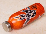 Ada Desain Batik di Botol Asal Italia