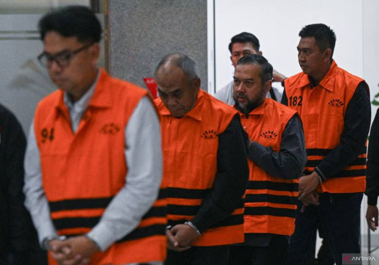Tahan Tersangka Dugaan Korupsi Bank BJB, KPK Buka Peluang Kembali Periksa Ridwan Kamil