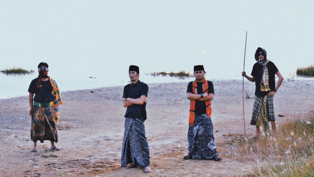 Menilik Kedalaman Manuskrip Album 'LAWH' Milik La Ngetnik