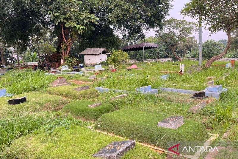 Krisis Lahan Kuburan di Jakarta: Jarak Antar Makam Cuma 20 Cm, Jasad Baru Harus Rela 'Numpang' Sampai Tiga Lapis dalam Satu Lubang