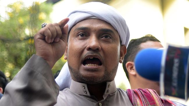 Novel Bamukmin desak pemerintah segera lockdown Jakarta