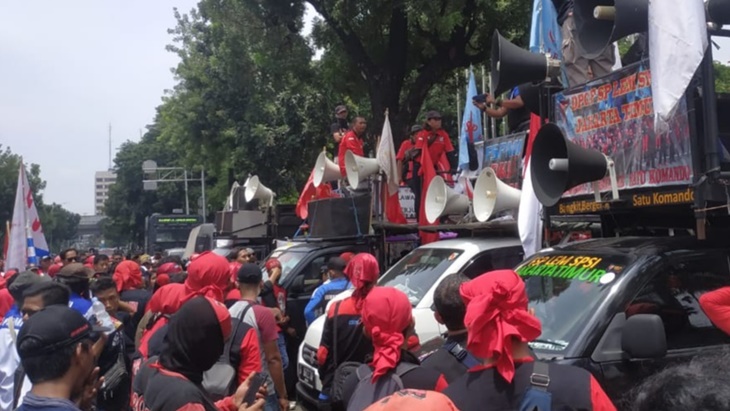 Para Buruh meminta Anies Baswedan jembatani pembatalan Omnibus Law