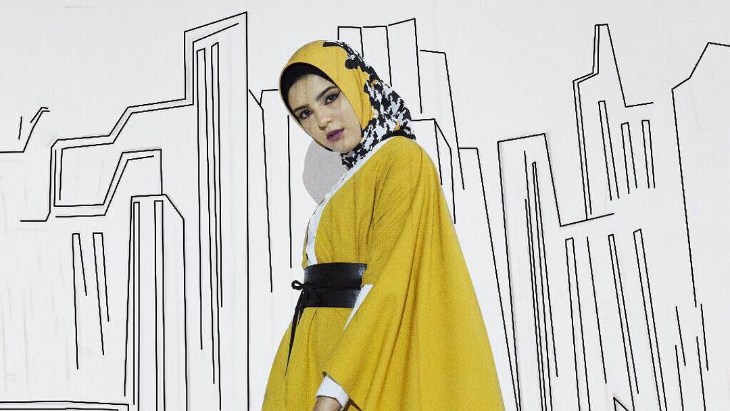 Artis-Artis Cantik dengan Hijab Modis, Gayanya Bisa Ditiru Hijabers