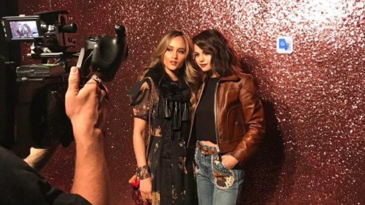 Foto Kedekatan Cinta Laura dan Selena Gomez Bikin Warganet Gagal Fokus, Kenapa Ya?