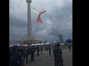 Bendera Merah Putih Robek saat Latihan HUT ke-80 TNI di Monas, Diduga Karena Angin Kencang