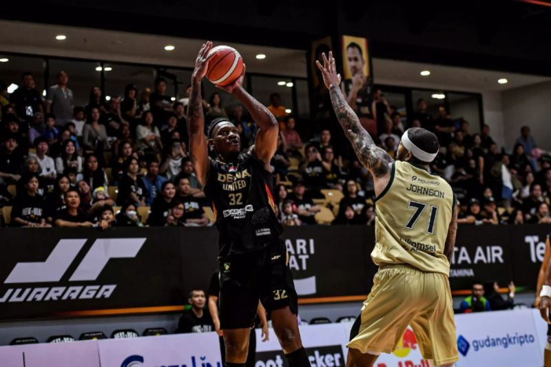 Dewa United bungkam Borneo Hornbills Dengan Skor 98-76
