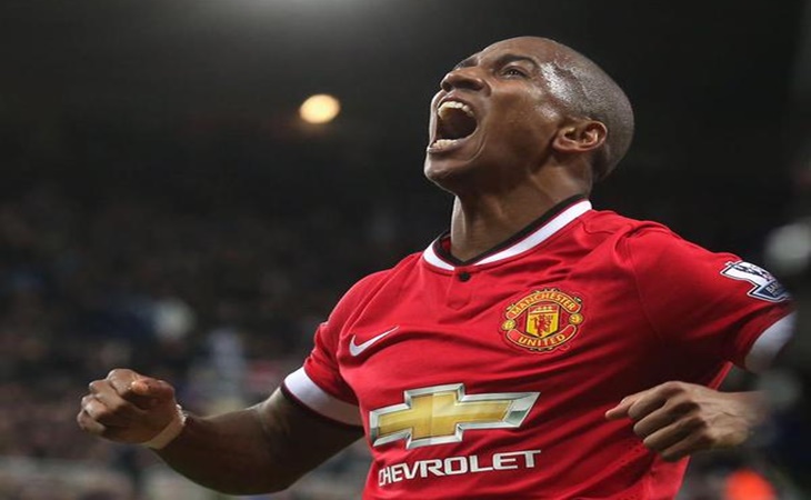  Sembuhkan Luka dari Everton, Ashley Young Janji Tuntaskan Dendam pada Tetangga Sebelah