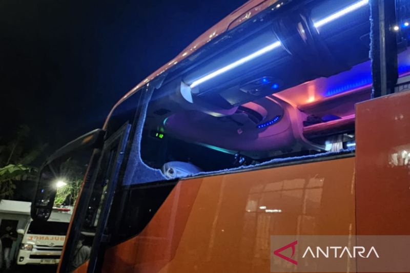 Persik Bantai Arema 3 Gol, Pembukaan Kembali Stadion Kanjuruhan Dinodai Pelemparan Batu Bus Tim Tamu