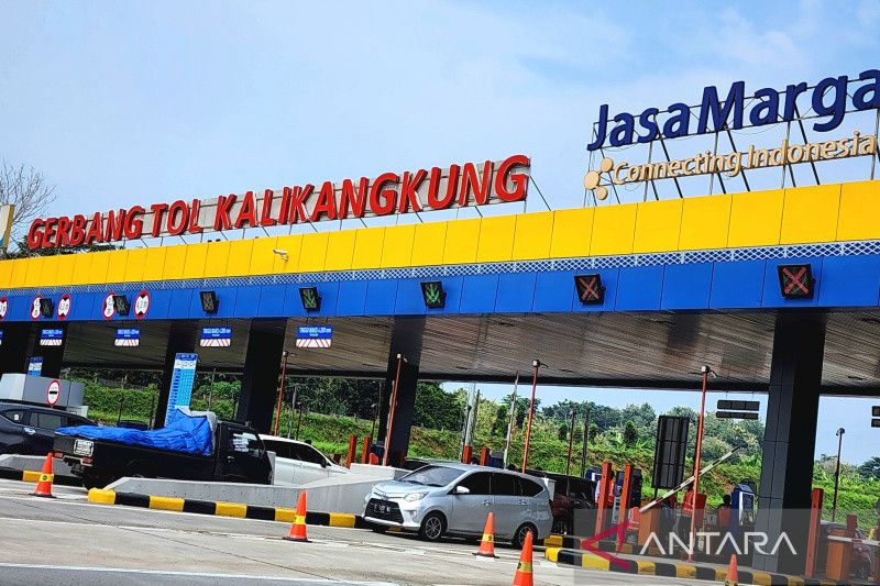  32.564 Kendaraan Lewati Tol Kalikangkung Saat  One Way