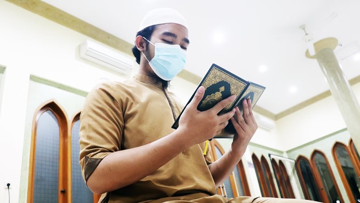 99 Lampu Induksi Terpasang di Puluhan Masjid Jabodetabek