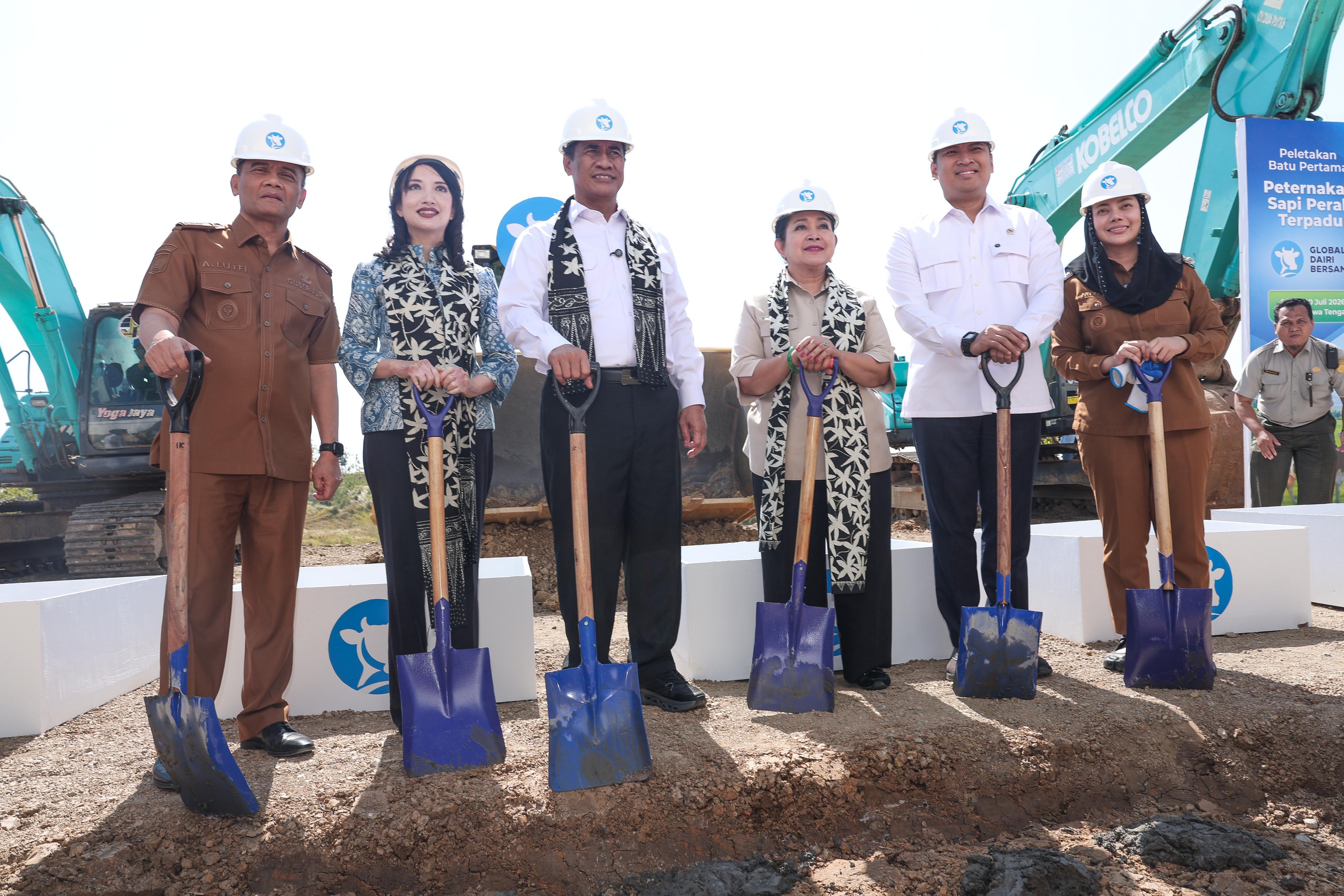 Diresmikan Mentan Amran, Peternakan Sapi Perah Terbesar Dapat Suntikan Investasi Rp 1,2 Triliun