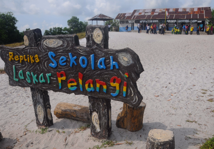 Replika SD Laskar Pelangi Jadi Tempat Wisata Favorit di Bangka Belitung